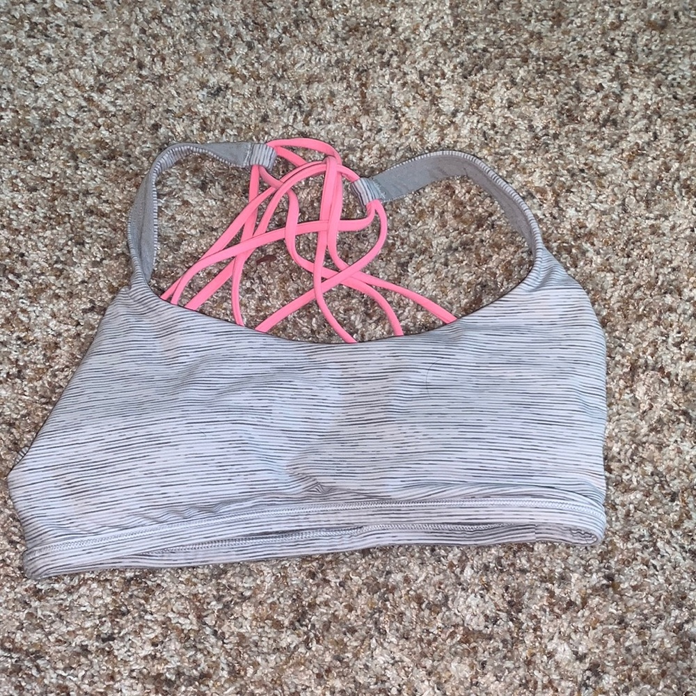 Lululemon sports bra